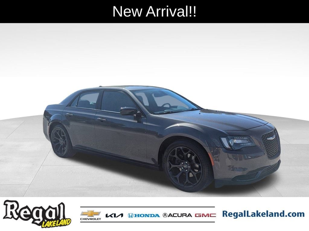 2019 Chrysler 300