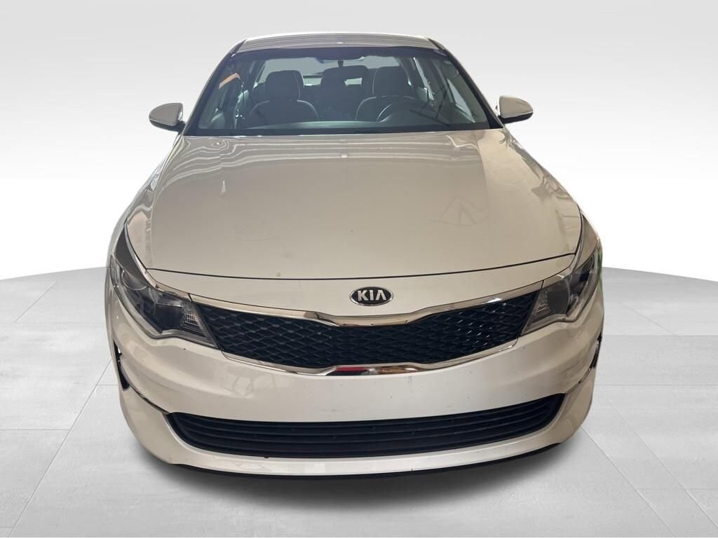 Used 2017 Kia Optima LX Sedan