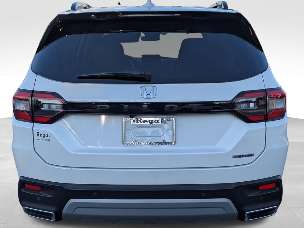 2025 Honda Pilot Touring photo 3