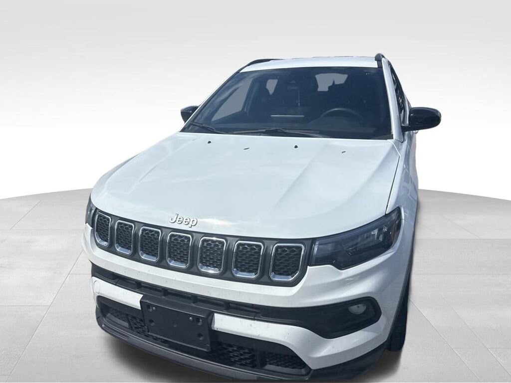 Used 2023 Jeep Compass Latitude SUV
