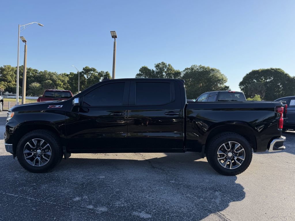 2023 Chevrolet Silverado 1500 LT - Photo 8