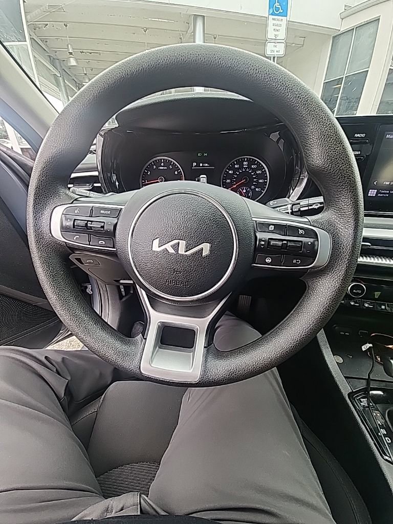 2023 Kia K5 LXS photo 2