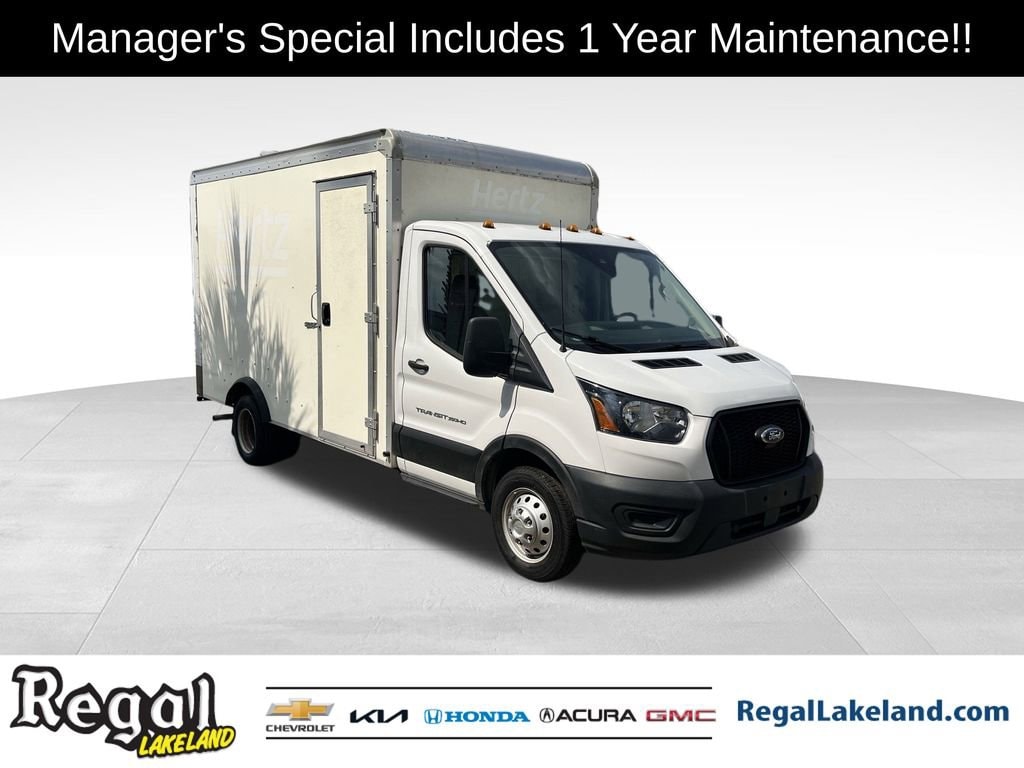 2022 Ford Transit Cutaway Base's photo
