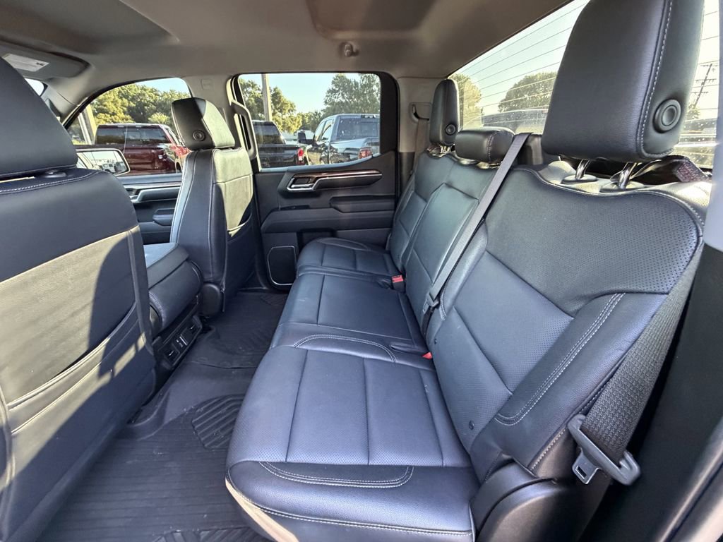 2023 Chevrolet Silverado 1500 LT - Photo 13