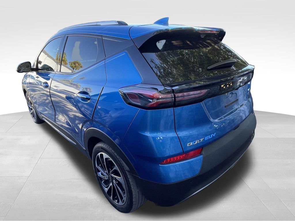 2023 Chevrolet Bolt EUV Premier photo 3
