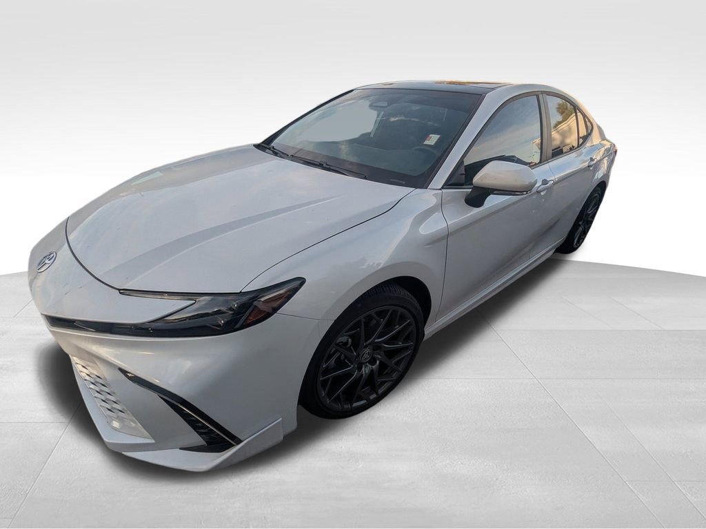 2025 Toyota Camry Hybrid photo 4