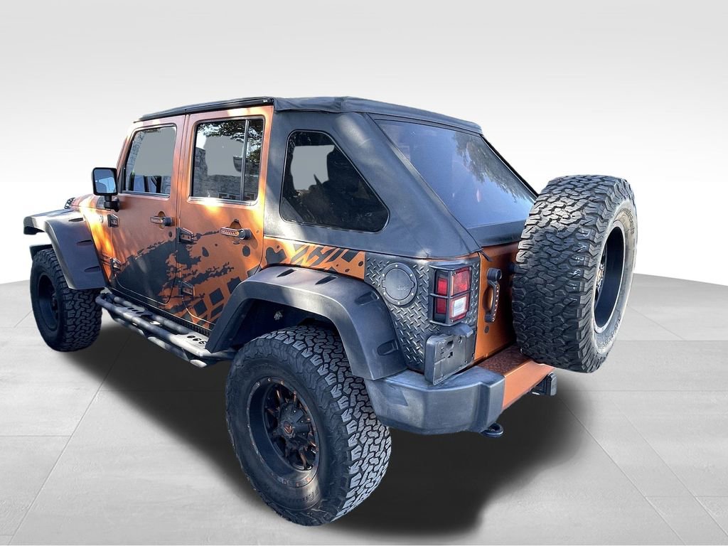 2016 Jeep Wrangler Unlimited Sahara photo 3
