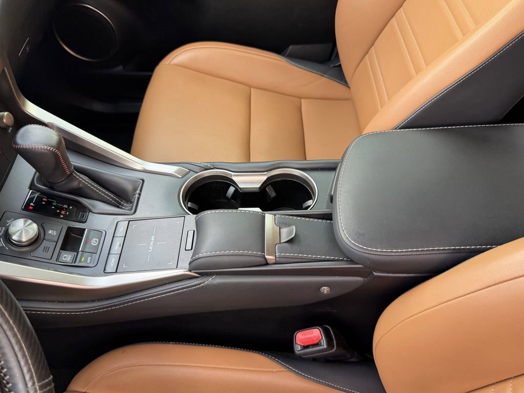 2020 Lexus NX 300 - Photo 19