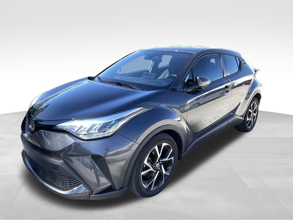 2022 Toyota C-HR XLE photo 4