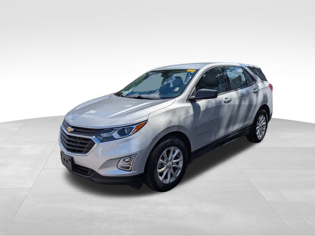 2019 Chevrolet Equinox LS photo 3