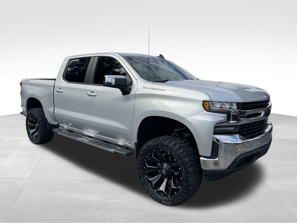2022 Chevrolet Silverado 1500 LT photo 3