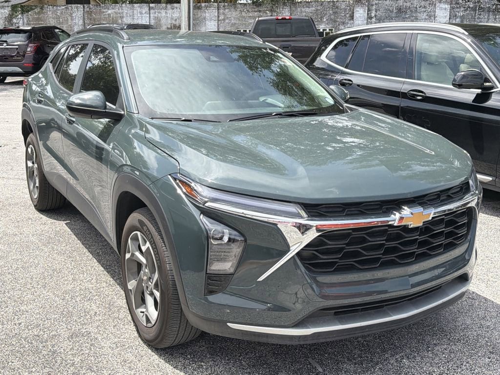 2025 Chevrolet Trax LT's photo