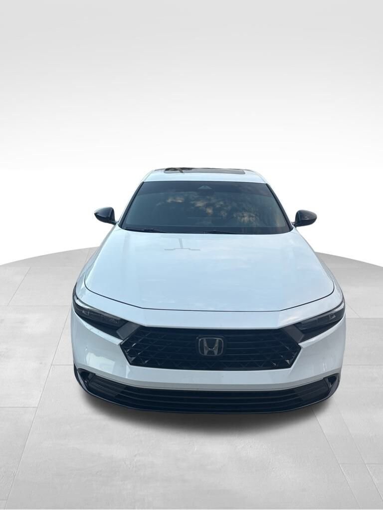 2024 Honda Accord Hybrid Sport-L photo 2