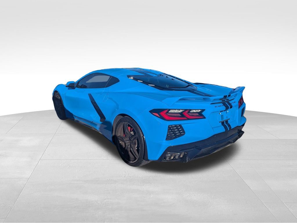 2021 Chevrolet Corvette 2LT photo 2