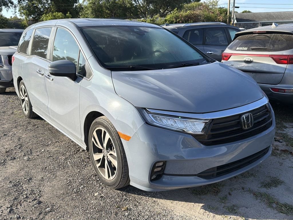 2023 Honda Odyssey Touring's photo