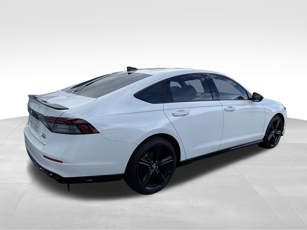 2024 Honda Accord Hybrid Sport-L photo 2