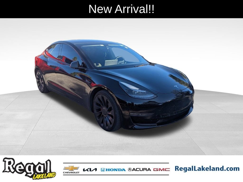 2023 Tesla Model 3 Performance's photo