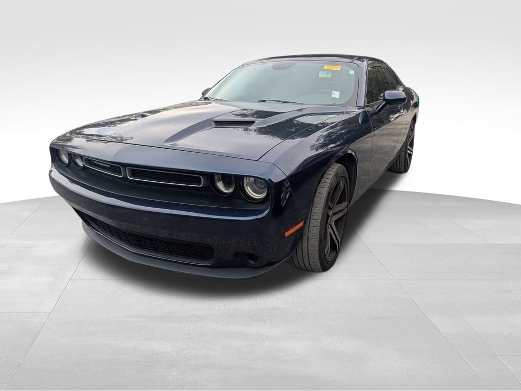 Used 2016 Dodge Challenger SXT Coupe