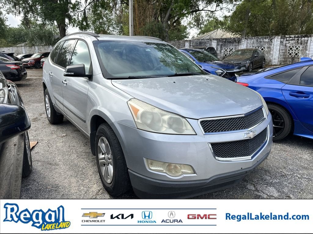 2011 Chevrolet Traverse LS