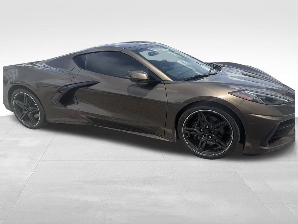 2020 Chevrolet Corvette 2LT photo 3