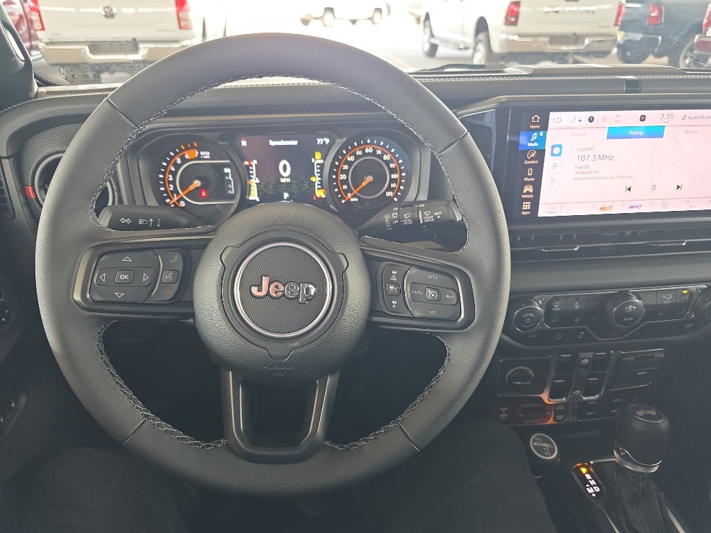 2025 Jeep Wrangler 4-Door Rubicon - Photo 10