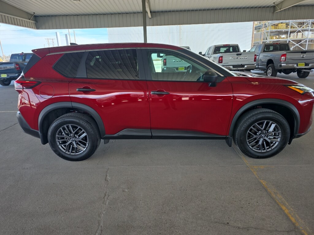 2023 Nissan Rogue S photo 4