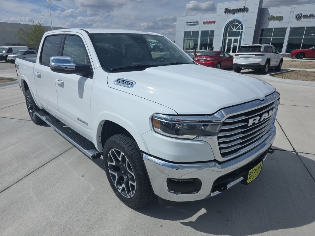 New 2026 Ram 1500 LARAMIE CREW CAB 4X4 5'7 BOX Pickup