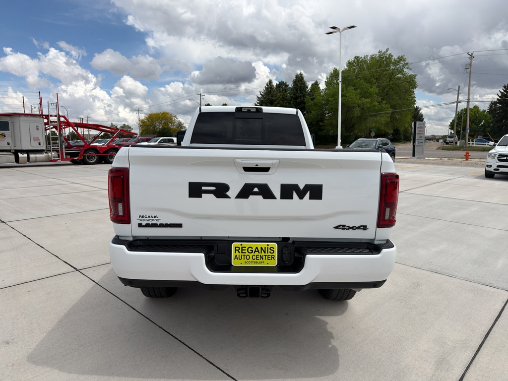 New 2026 Ram 3500 LARAMIE CREW CAB 4X4 8' BOX Pickup