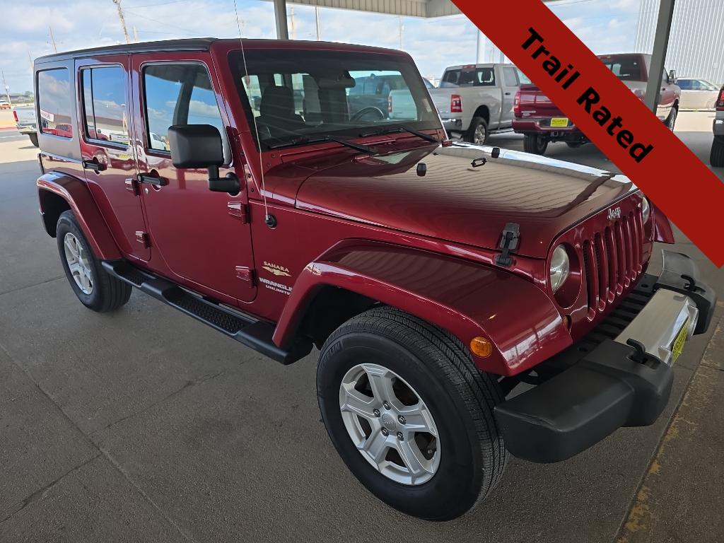 2012 Jeep Wrangler Unlimited Sahara photo 2