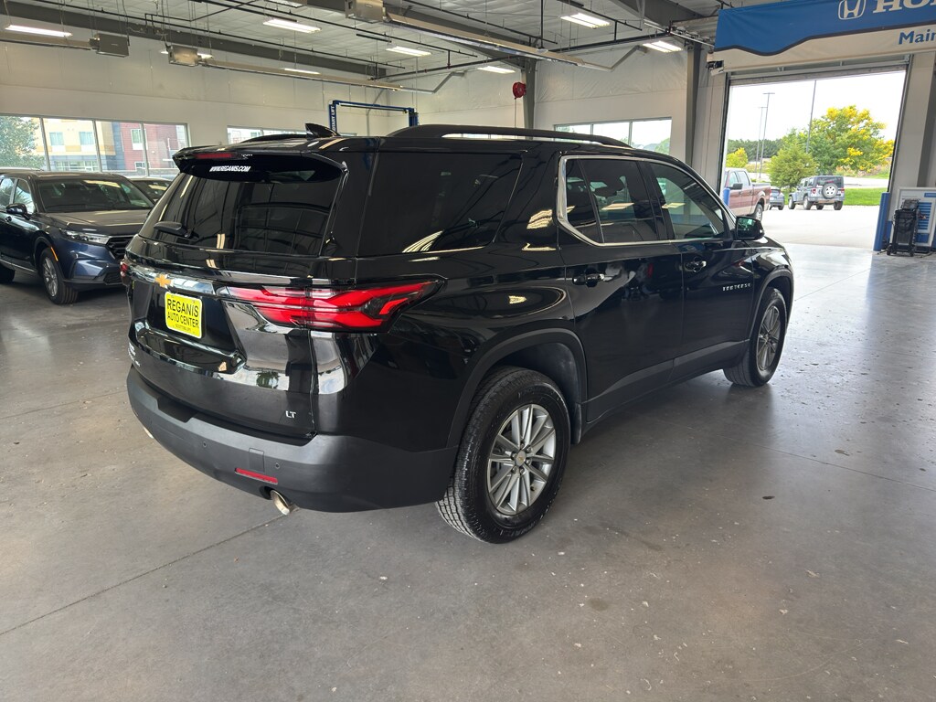 2023 Chevrolet Traverse Cloth photo 2