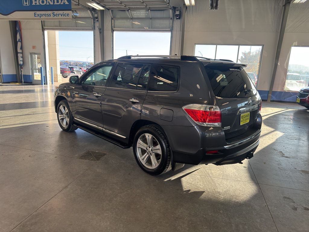 Used 2011 Toyota Highlander Limited SUV