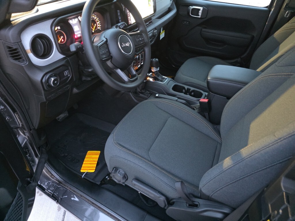 2026 Jeep Wrangler 2-Door Sport - Photo 14