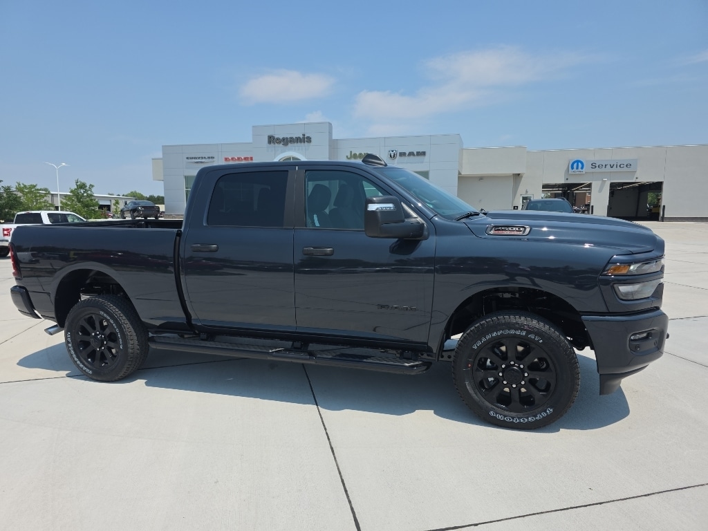 New 2026 Ram 2500 BIG HORN CREW CAB 4X4 6'4 BOX Pickup