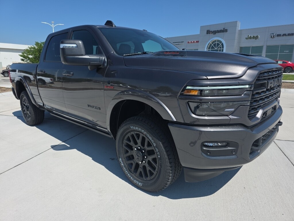 New 2026 Ram 2500 LIMITED CREW CAB 4X4 6'4 BOX Pickup