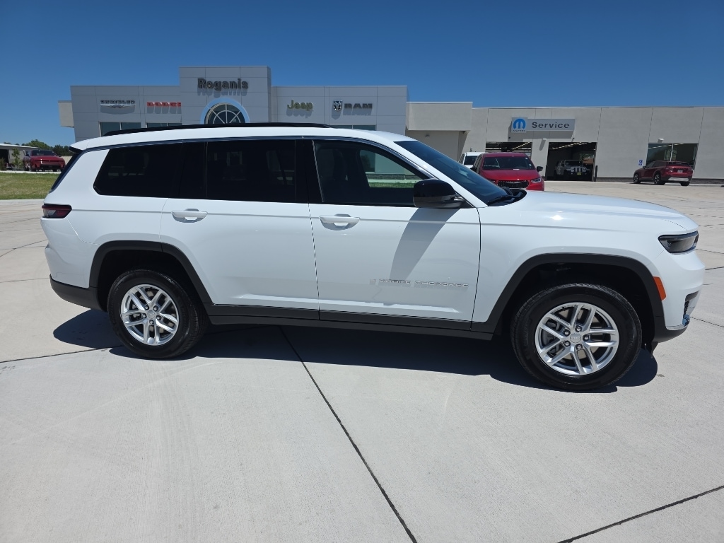New 2026 Jeep Grand Cherokee L LAREDO X 4X4 Sport Utility