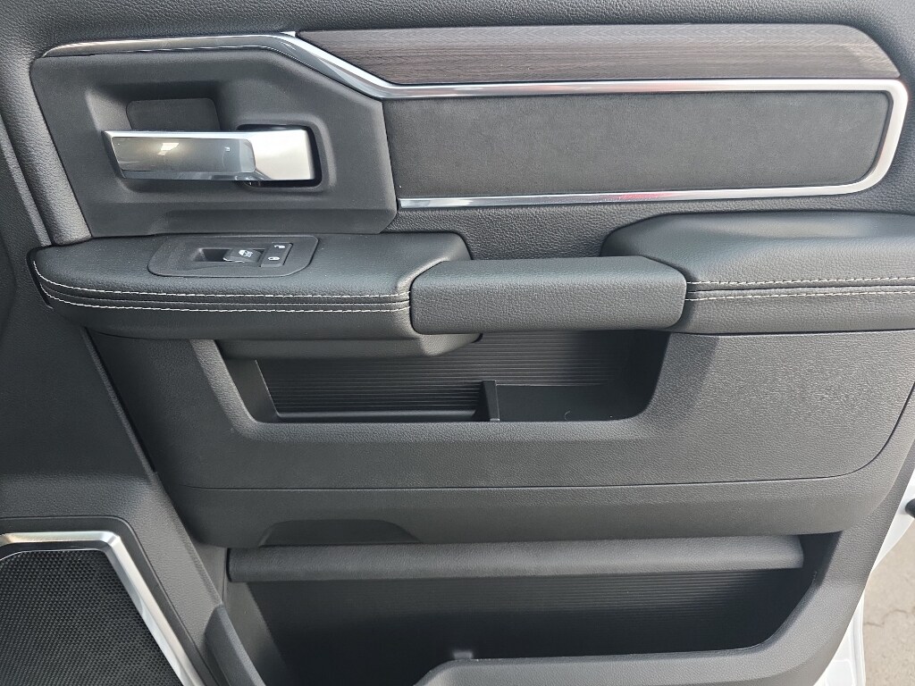 2026 RAM 2500 Laramie - Photo 22