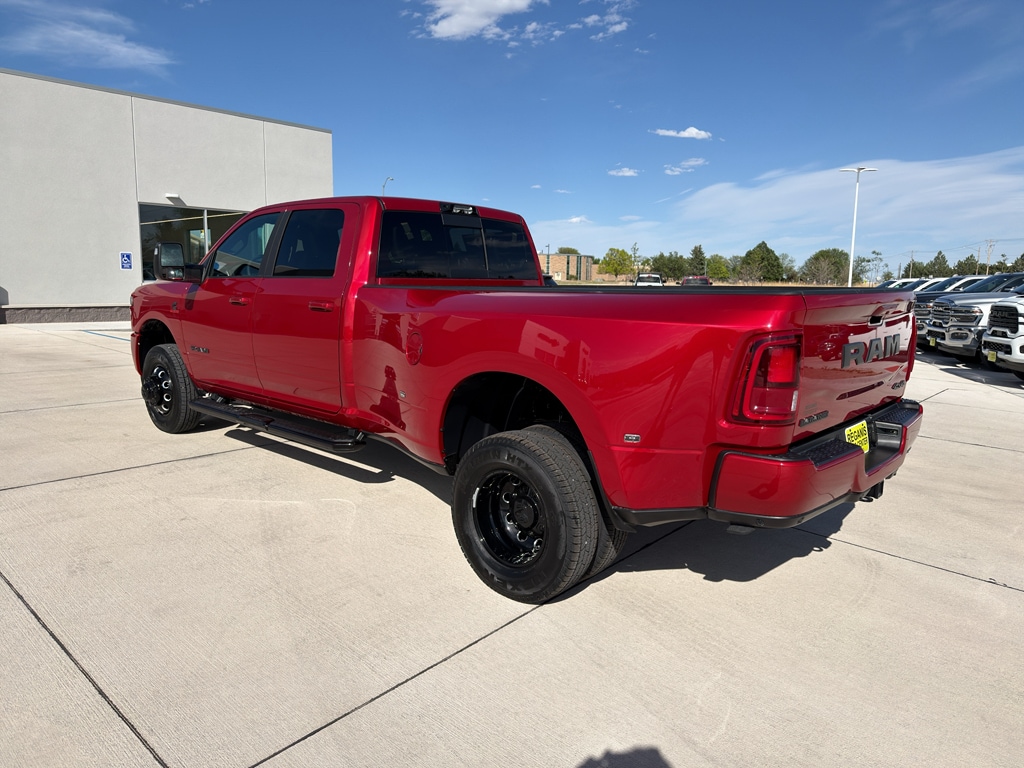 New 2026 Ram 3500 LARAMIE CREW CAB 4X4 8' BOX Pickup