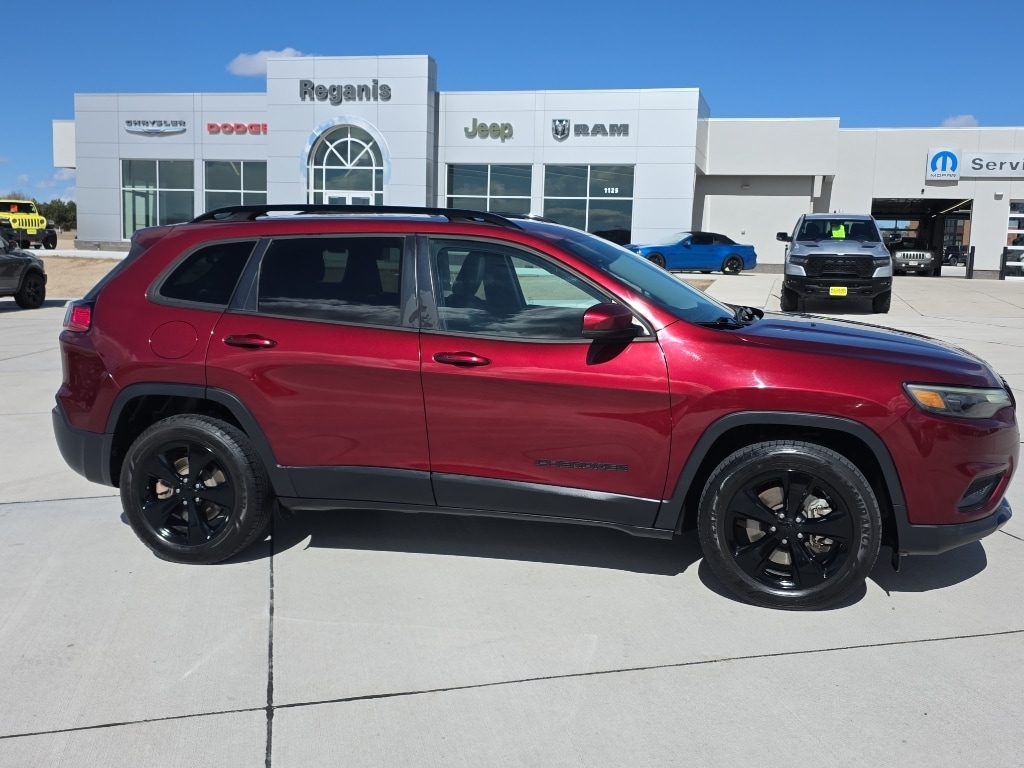 Used 2020 Jeep Cherokee Altitude SUV