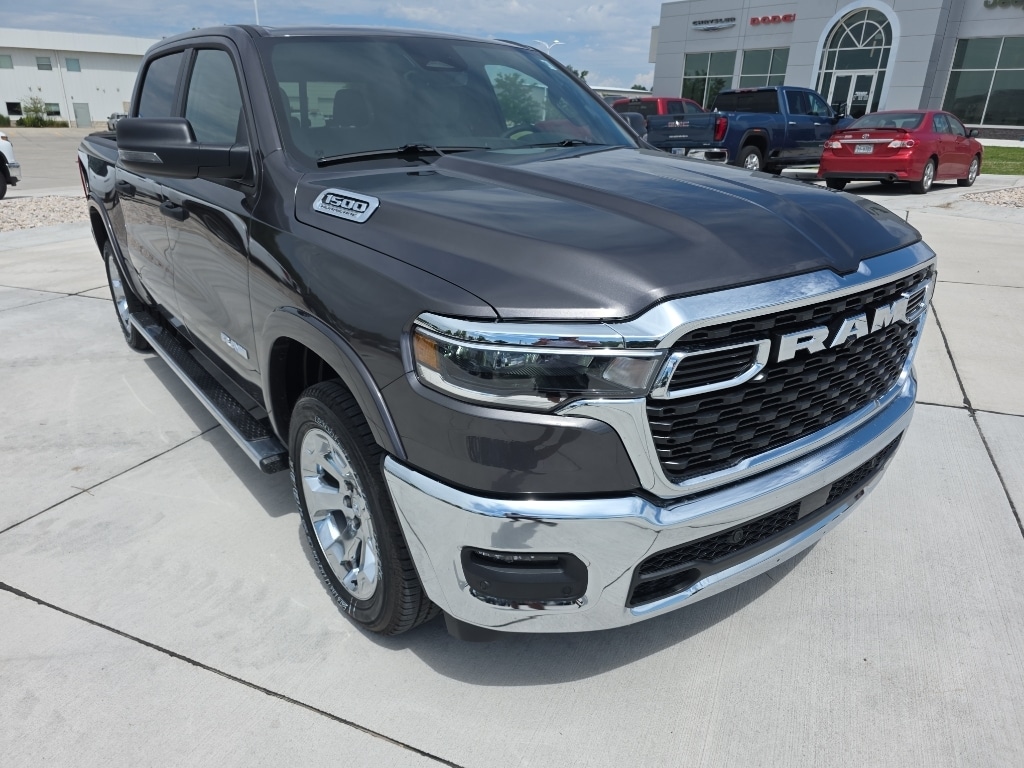 New 2026 Ram 1500 BIG HORN CREW CAB 4X4 5'7 BOX Pickup