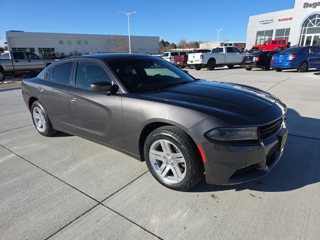 Used 2016 Dodge Charger SXT Sedan