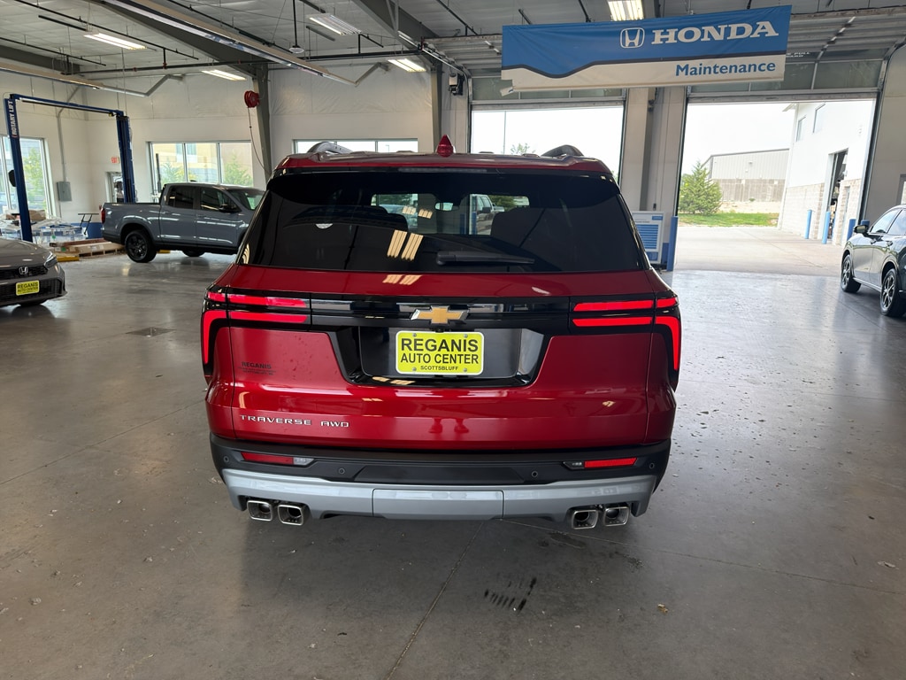 Used 2026 Chevrolet Traverse AWD LT SUV