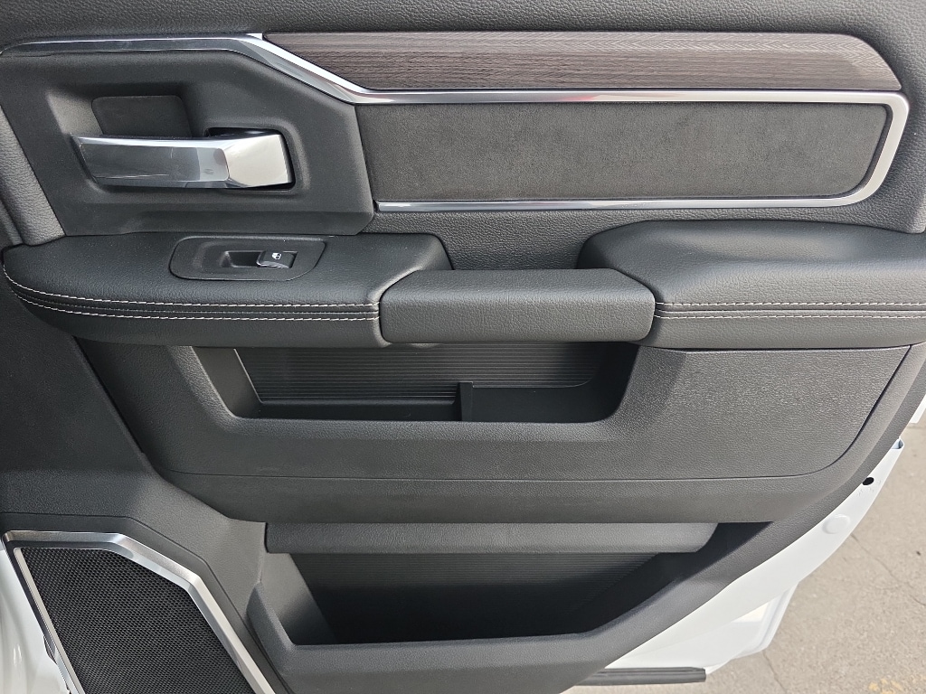 2026 RAM 2500 Laramie - Photo 21