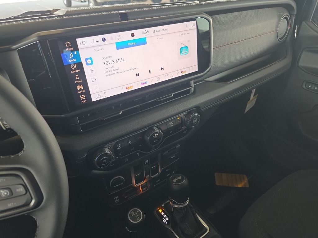 2025 Jeep Wrangler 4-Door Rubicon - Photo 12
