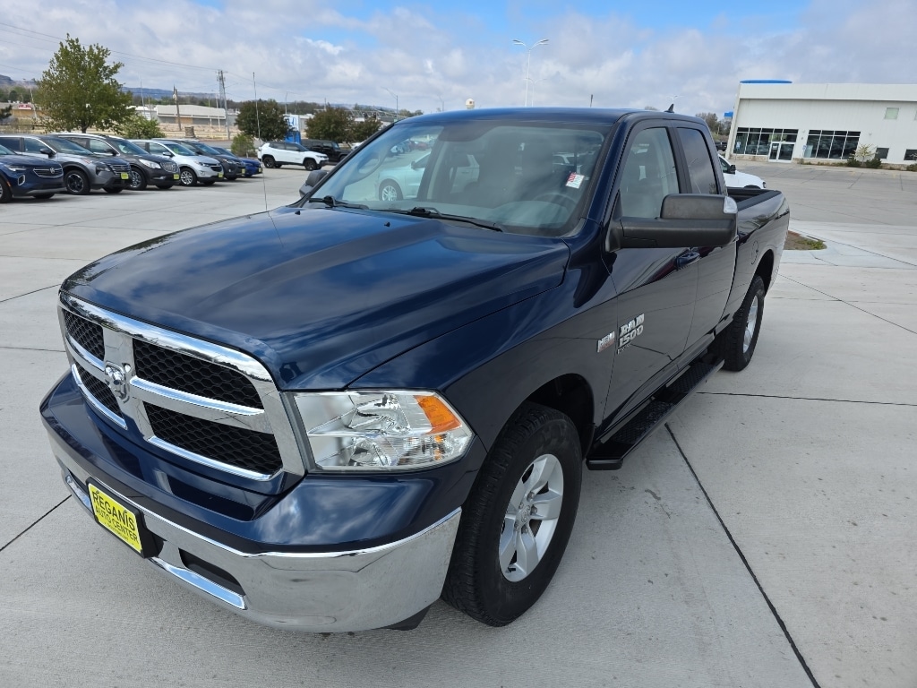 2020 RAM Ram 1500 Classic SLT
