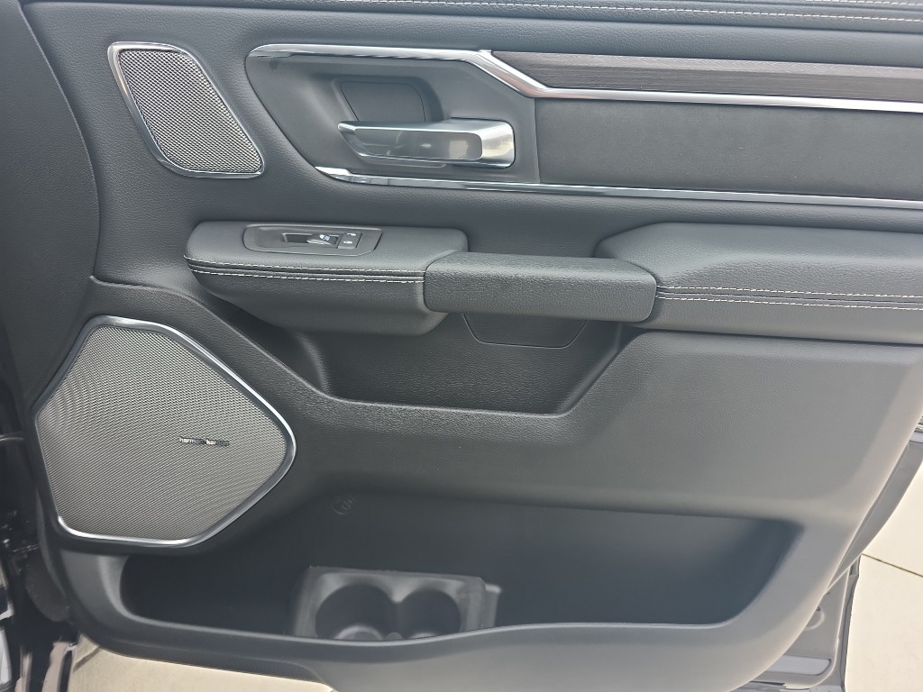 2026 RAM 1500 Laramie - Photo 22