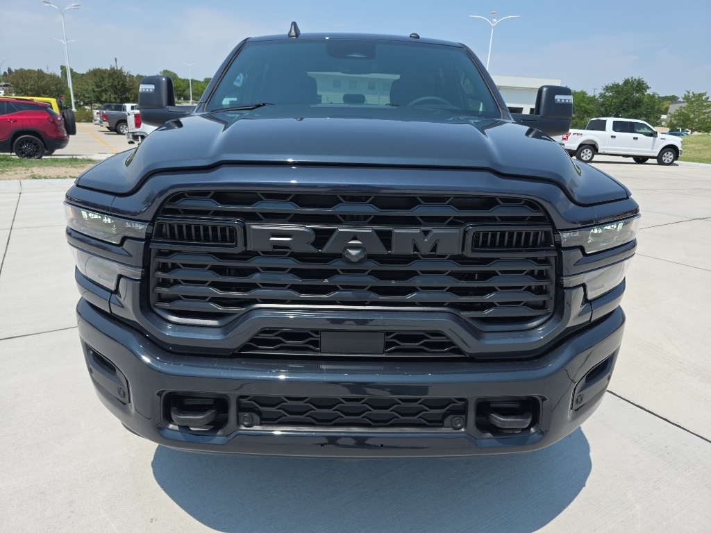 New 2026 Ram 2500 BIG HORN CREW CAB 4X4 6'4 BOX Pickup