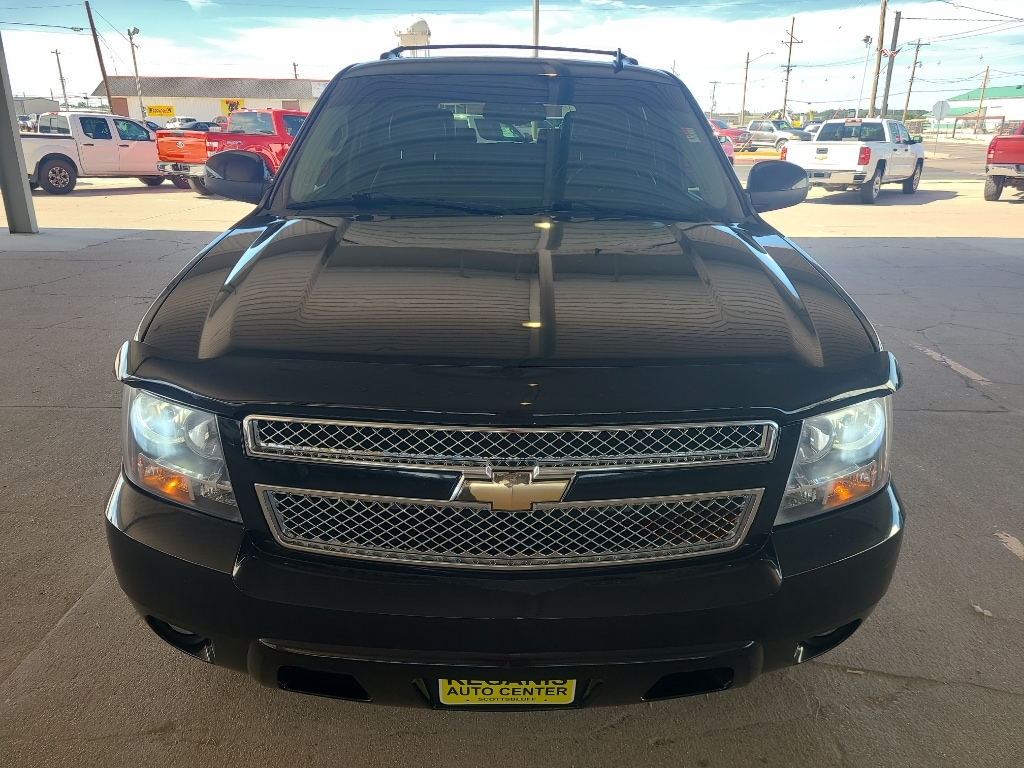 Used 2011 Chevrolet Tahoe LT with VIN 1GNSKBE00BR188838 for sale in Scottsbluff, NE