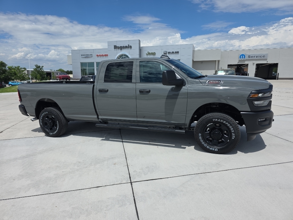 New 2026 Ram 3500 TRADESMAN CREW CAB 4X4 8' BOX Pickup