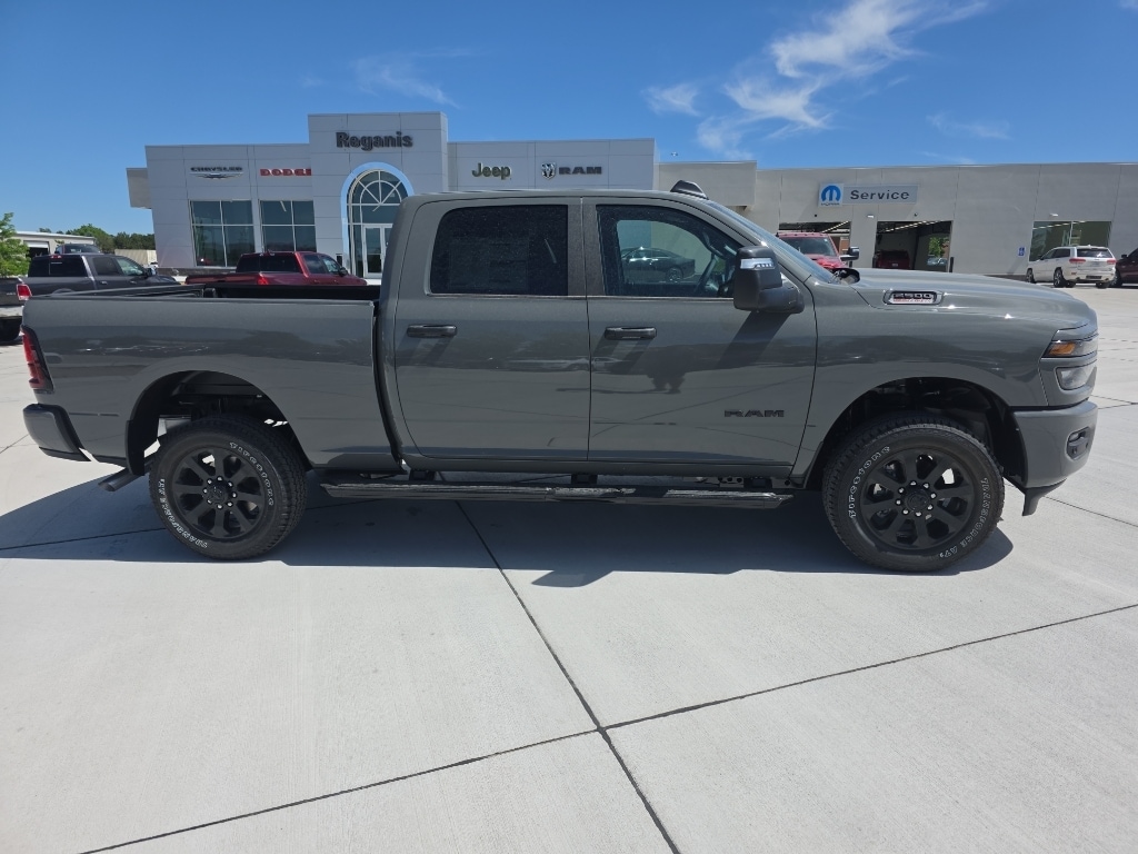 New 2026 Ram 2500 BIG HORN CREW CAB 4X4 6'4 BOX Pickup