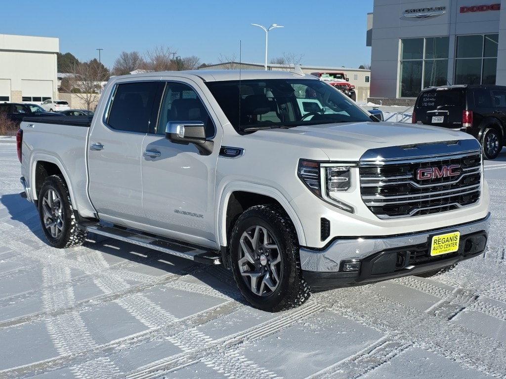 Used 2022 GMC Sierra SLT Truck Crew Cab